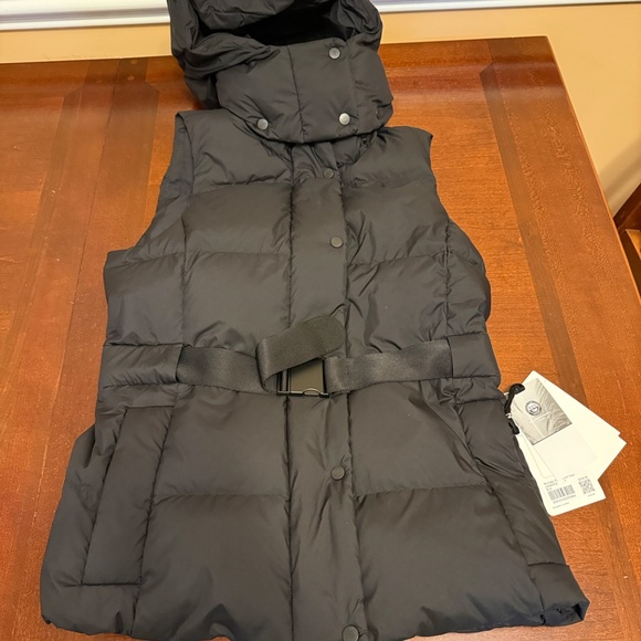 Lululemon Wunder Puff Waist Vest (Size 4) Black NWT - Picture 2 of 9